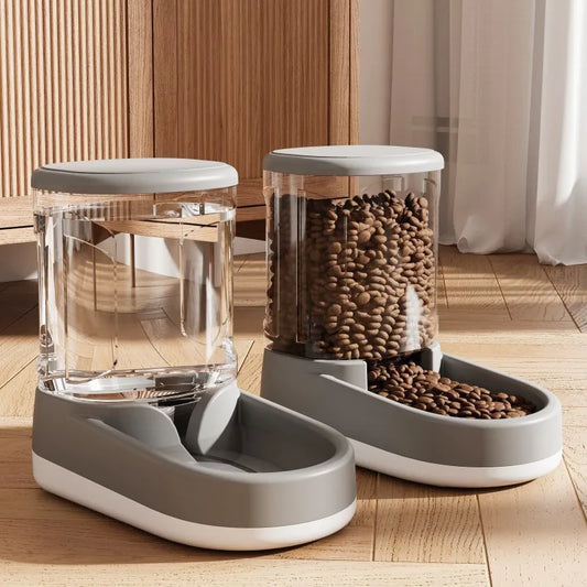 Napfstation mit wasserspender - 2 in 1